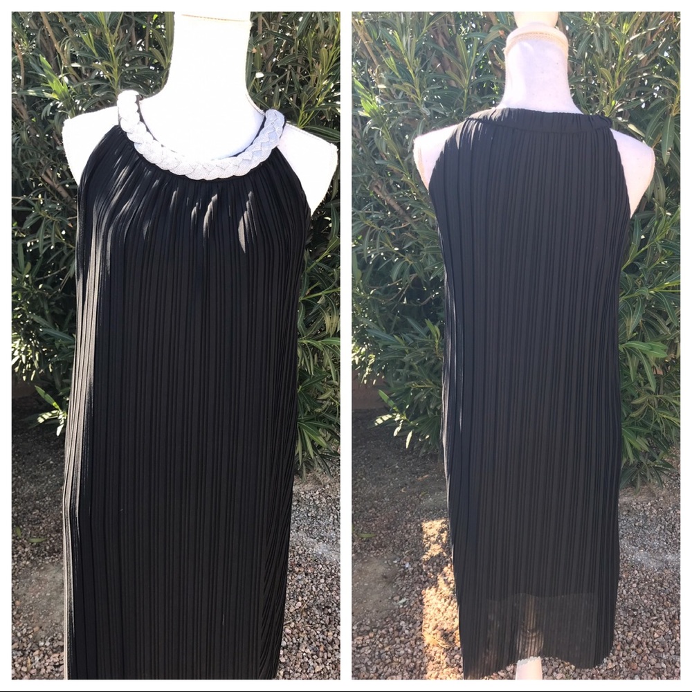 DR collection black pleat dress. Size 8
